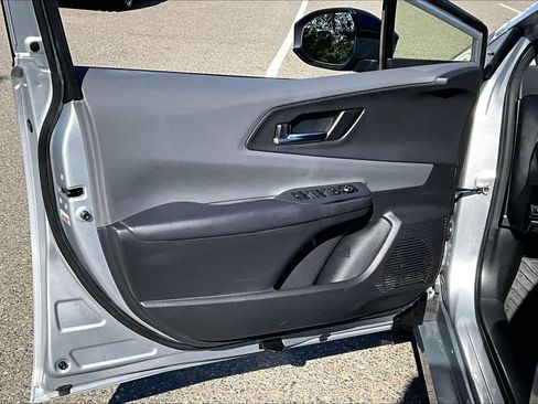 Used 2023 Toyota Prius XLE image 21