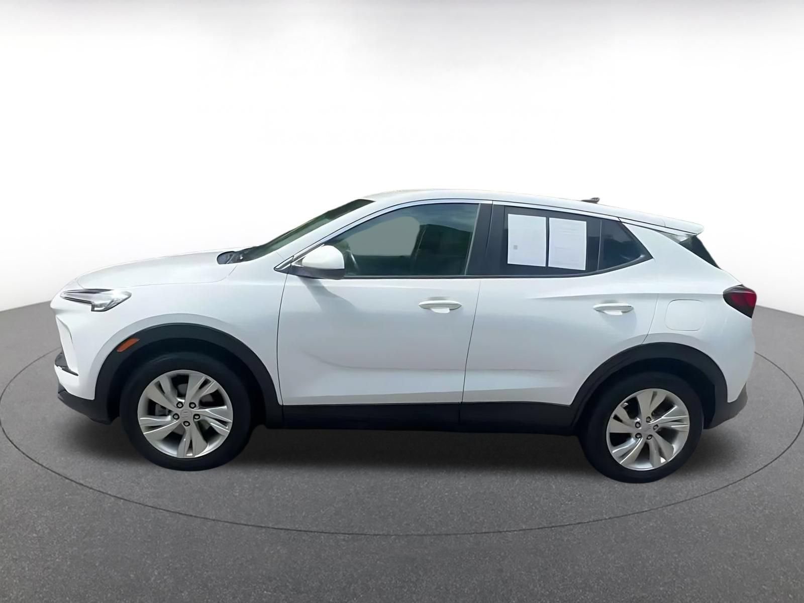 Used 2025 Buick Encore GX Preferred FWD image 8