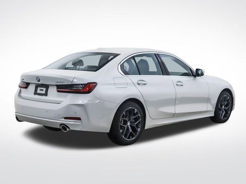 Used 2025 BMW 330i xDrive Sedan AWD/4WD image 5