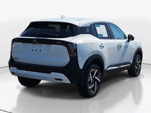 Used 2025 Nissan Kicks SV FWD image 6
