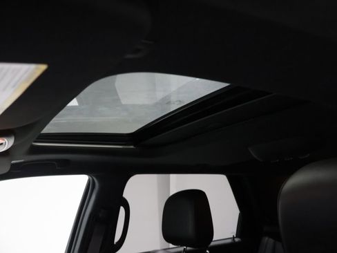 Used 2023 Dodge Durango GT image 11