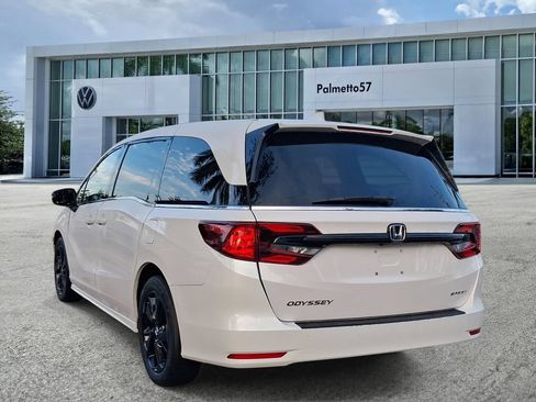 Used 2023 Honda Odyssey Sport image 4