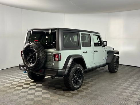 Used 2023 Jeep Wrangler Unlimited w/ Cold Weather Group image 7