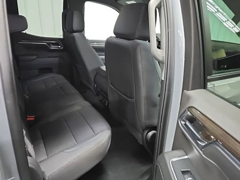 Used 2024 Chevrolet Silverado 1500 LT image 17