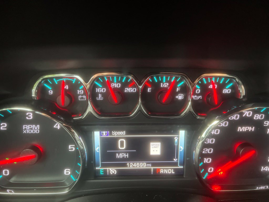 Used 2018 Chevrolet Suburban LT AWD/4WD image 10