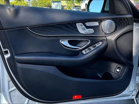 Used 2016 Mercedes-Benz C 300 Sedan image 23
