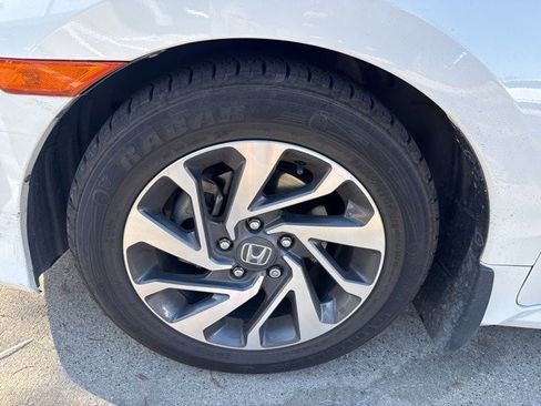 Used 2017 Honda Civic EX image 5