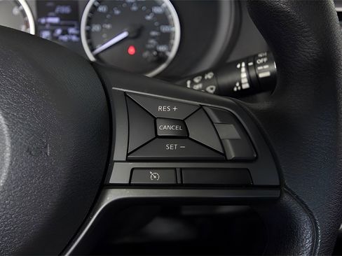 Used 2024 Nissan Kicks S image 16