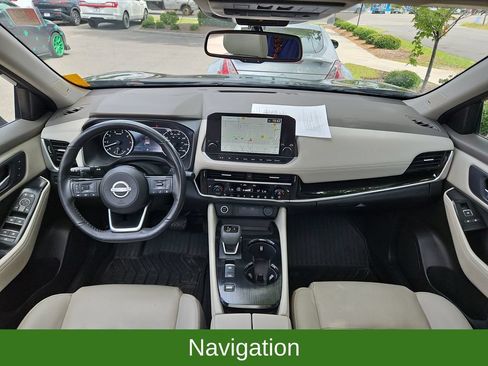 Used 2023 Nissan Rogue SL w/ SL Premium Package FWD image 9