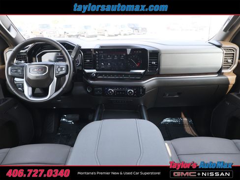 Used 2025 GMC Sierra 3500 SLT w/ SLT Premium Package image 9