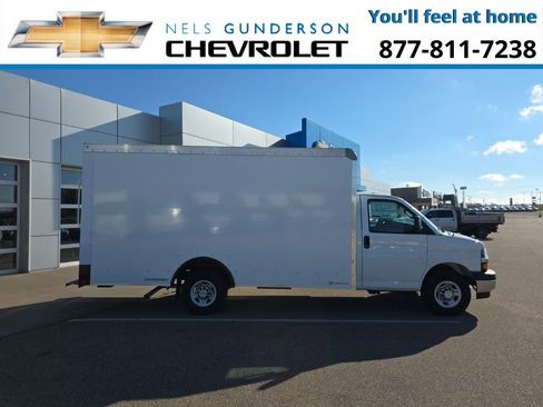 New 2025 Chevrolet Express 3500 w/ Power Convenience Package image 7