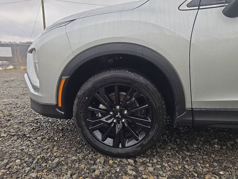 New 2026 Mitsubishi Eclipse Cross LE image 8