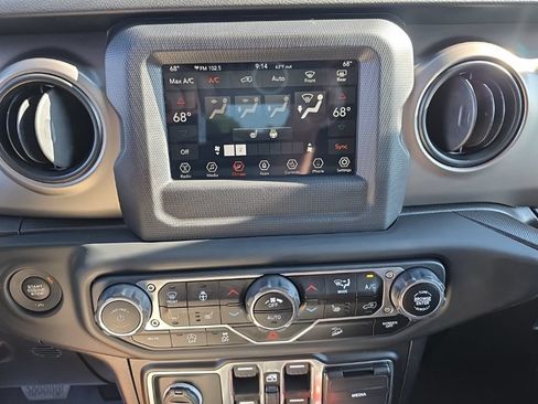 Used 2020 Jeep Wrangler Unlimited Sport AWD/4WD image 15