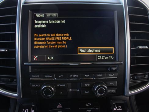 Used 2016 Porsche Cayenne AWD/4WD image 32
