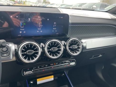 New 2026 Mercedes-Benz GLB 250 4MATIC image 16