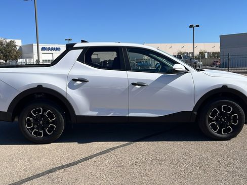 Used 2024 Hyundai Santa Cruz SEL image 9