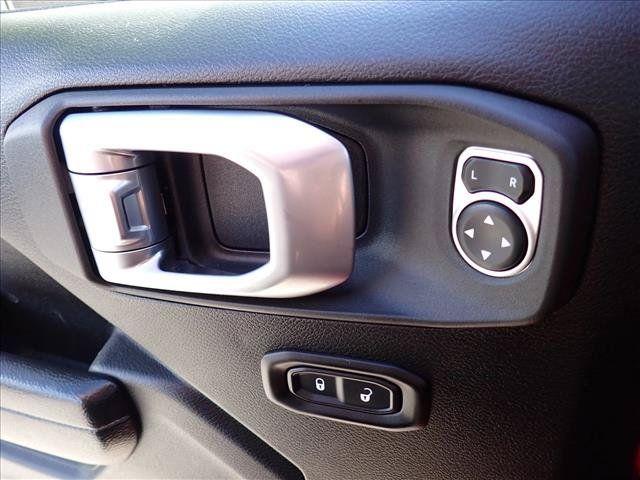 Used 2022 Jeep Gladiator Mojave w/ Cold Weather Group AWD/4WD image 13