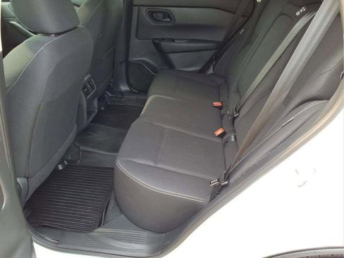 Used 2025 Nissan Rogue S FWD image 15