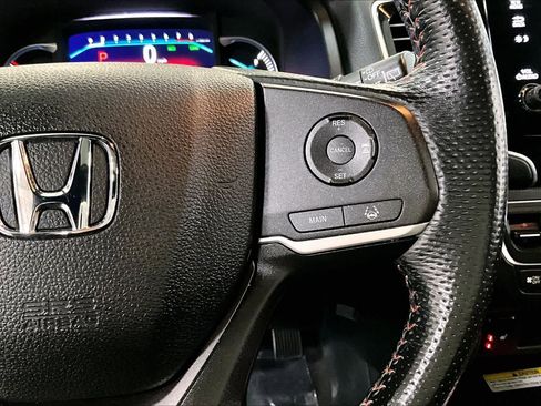 Used 2022 Honda Pilot TrailSport image 24