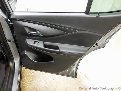 Used 2025 Buick Envista Sport Touring w/ Convenience I Package image 21