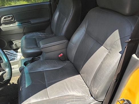 Used 2005 Chevrolet Colorado LS RWD image 14