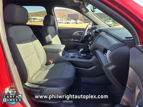 Used 2023 Chevrolet Traverse LT image 21
