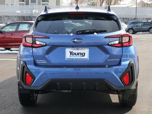Used 2025 Subaru Crosstrek 2.0i Premium w/ Convenience Package #2 image 4