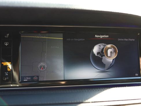 Used 2015 Mercedes-Benz S 63 AMG 4MATIC Sedan w/ Driver Assistance Package image 27