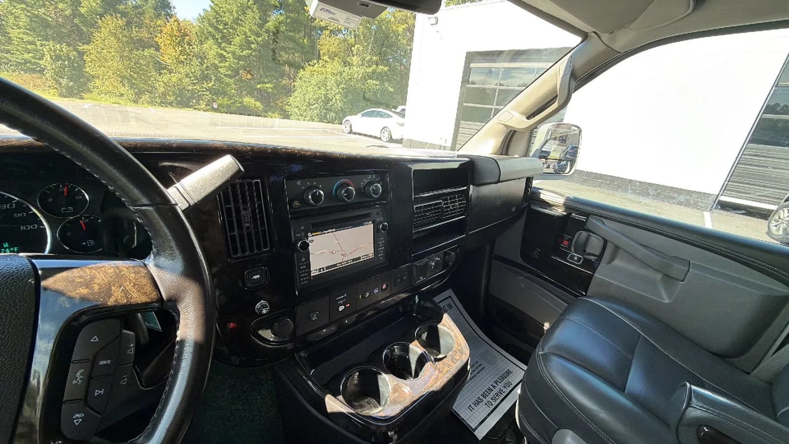 Used 2019 GMC Savana 2500 w/ Enhanced Convenience Package RWD image 28