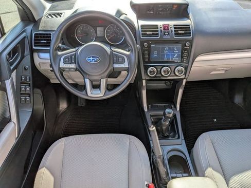 Used 2017 Subaru Forester 2.5i Premium AWD/4WD image 28
