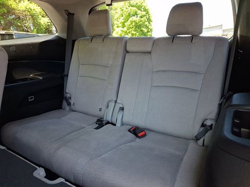 Used 2017 Honda Pilot EX image 12