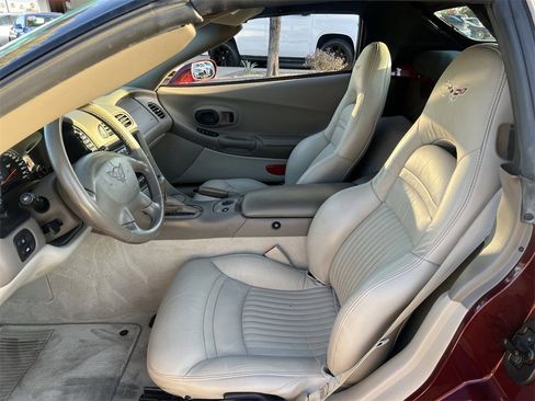 Used 2003 Chevrolet Corvette Base w/ Preferred Equipment Group1 image 17