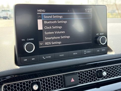 Used 2025 Honda Civic Sport image 3