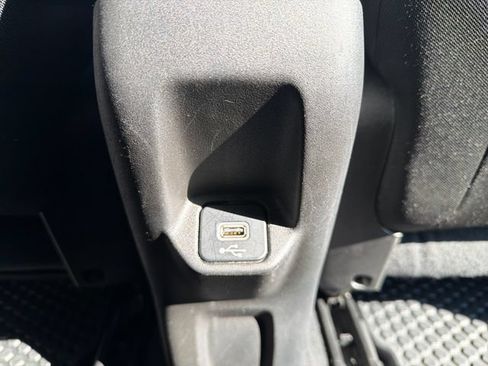 Used 2023 Jeep Renegade Trailhawk AWD/4WD image 32