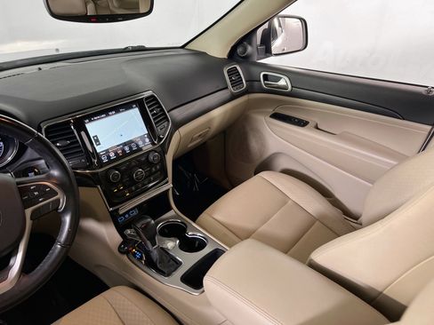 Used 2022 Jeep Grand Cherokee Laredo E image 22