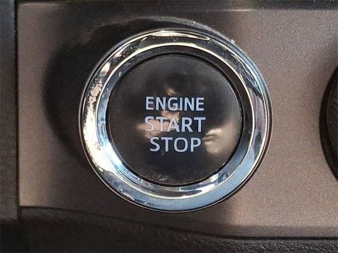 Certified 2018 Toyota Tacoma TRD Sport image 22