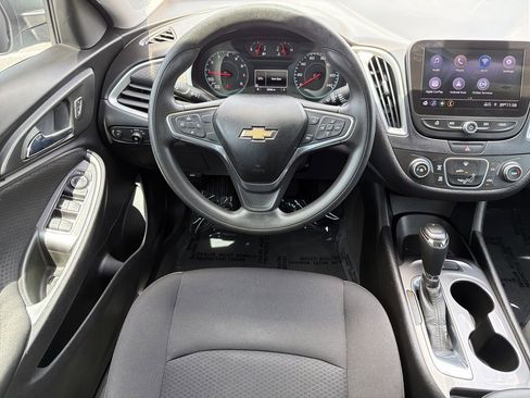 Used 2019 Chevrolet Malibu LS FWD image 13