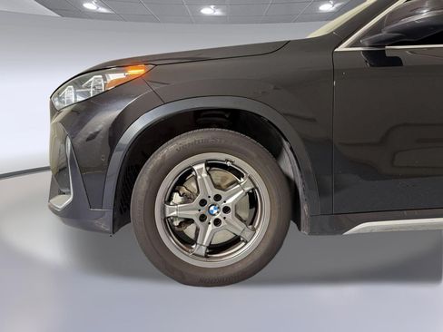 Used 2025 BMW X1 xDrive28i AWD/4WD image 2