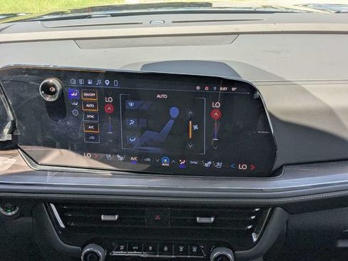 Used 2026 Chevrolet Tahoe Premier RWD image 18