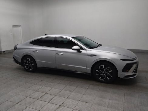Used 2024 Hyundai Sonata SEL FWD image 11