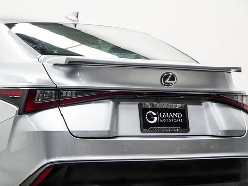 Used 2022 Lexus IS 300 AWD w/ Premium Package image 11
