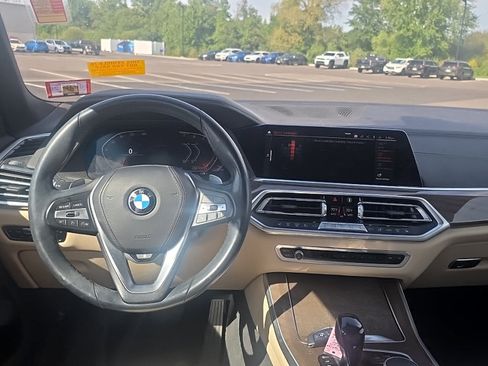 Used 2019 BMW X5 xDrive40i w/ Premium Package 2 AWD/4WD image 12