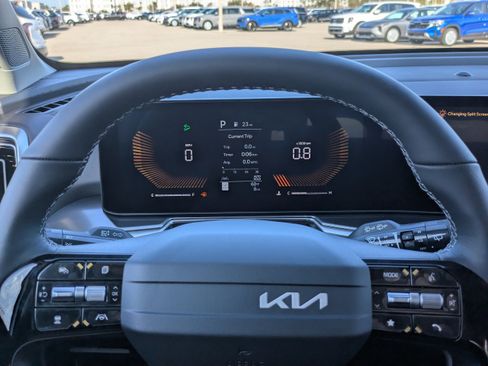 New 2026 Kia Sorento S w/ S Panoramic Sunroof Package FWD image 32
