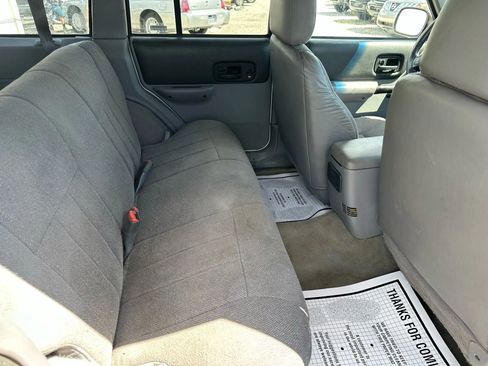 Used 1998 Jeep Cherokee 2WD 4-door image 31
