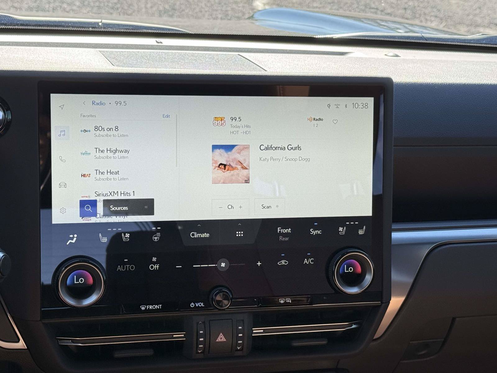Used 2026 Lexus GX 550 w/ Accessory Package (2T) AWD/4WD image 10