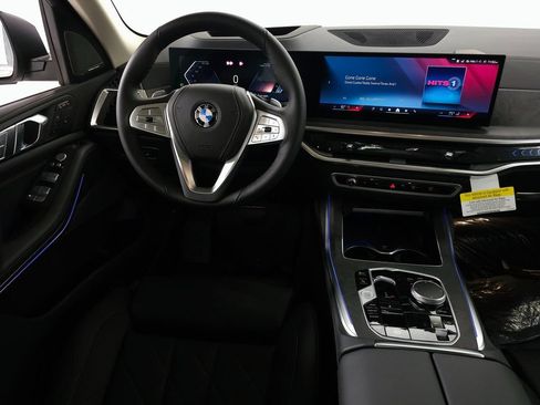 Used 2026 BMW X7 xDrive40i AWD/4WD image 14
