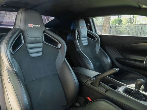 Used 2015 Chevrolet Camaro Z/28 RWD image 34