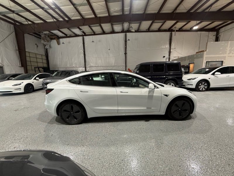 Used 2020 Tesla Model 3 Standard Range Plus RWD image 3