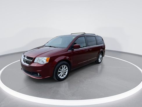 Used 2019 Dodge Grand Caravan SXT FWD image 7