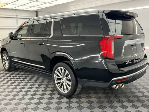 Used 2021 GMC Yukon XL Denali w/ Denali Premium Package AWD/4WD image 21